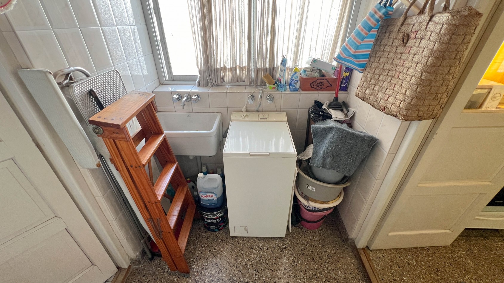 SE VENDE DEPARTAMENTO 4 AMBIENTES CON COCHERA ZONA PLAYA ALFONSINA STORNI