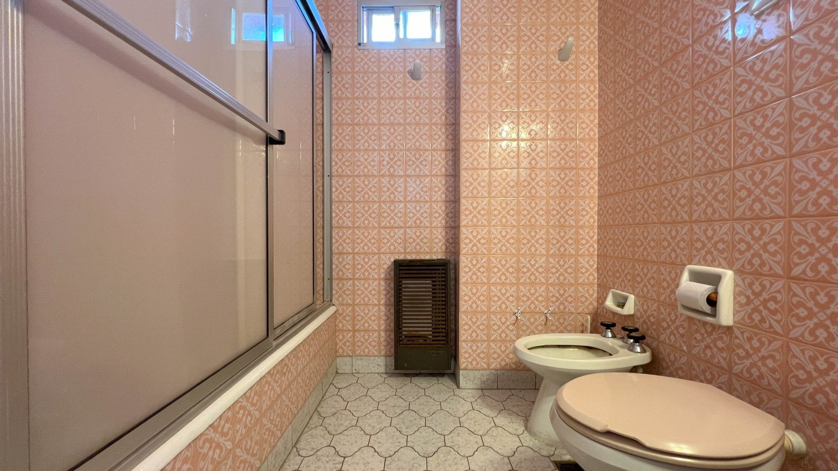 SE VENDE DEPARTAMENTO 4 AMBIENTES CON COCHERA ZONA PLAYA ALFONSINA STORNI