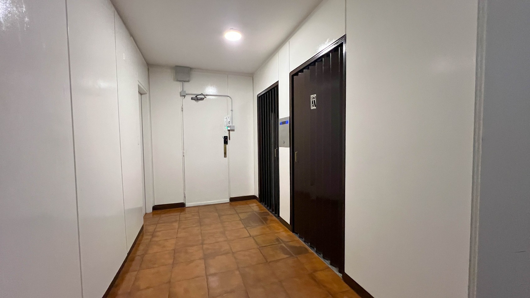 SE VENDE DEPARTAMENTO 4 AMBIENTES CON COCHERA ZONA PLAYA ALFONSINA STORNI