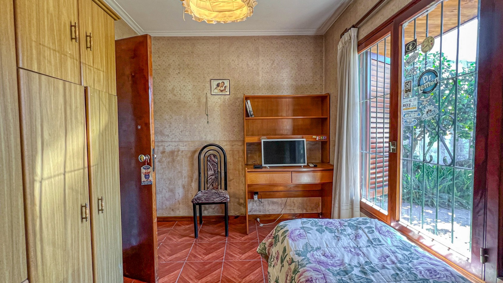 SE VENDE (RETASADA!) CASA + CHALET + TALLER + GARAJES. MUY BUEN ESTADO! BOLIVAR 7700. MAR DEL PLATA