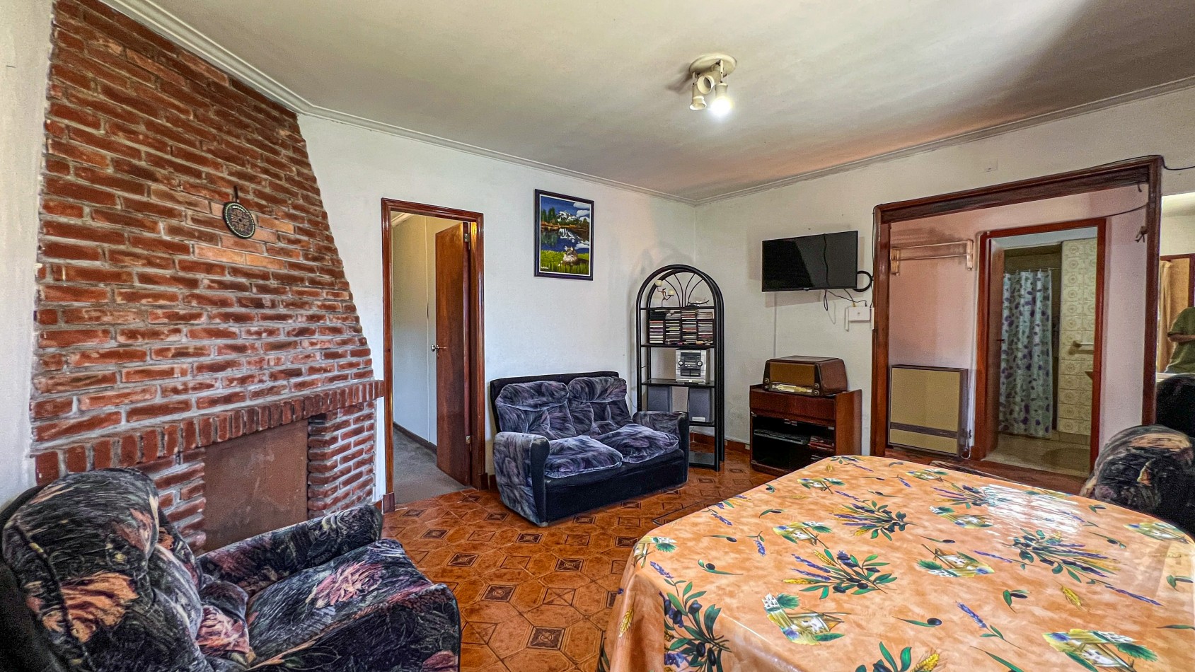 SE VENDE (RETASADA!) CASA + CHALET + TALLER + GARAJES. MUY BUEN ESTADO! BOLIVAR 7700. MAR DEL PLATA