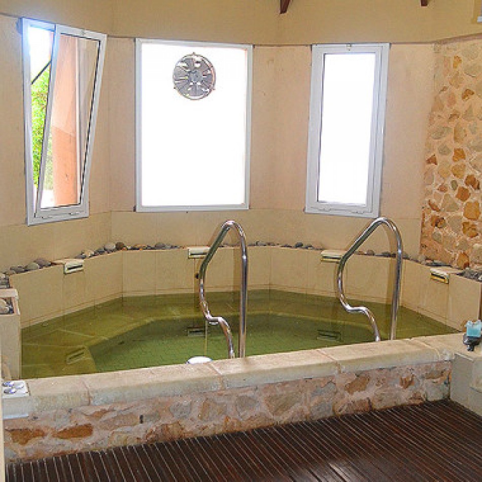 SE VENDE COMPLEJO DE CABAÑAS + DEPTOS + SPA + SALON DE FIESTAS. PLAYA CHAPADMALAL. MAR DEL PLATA