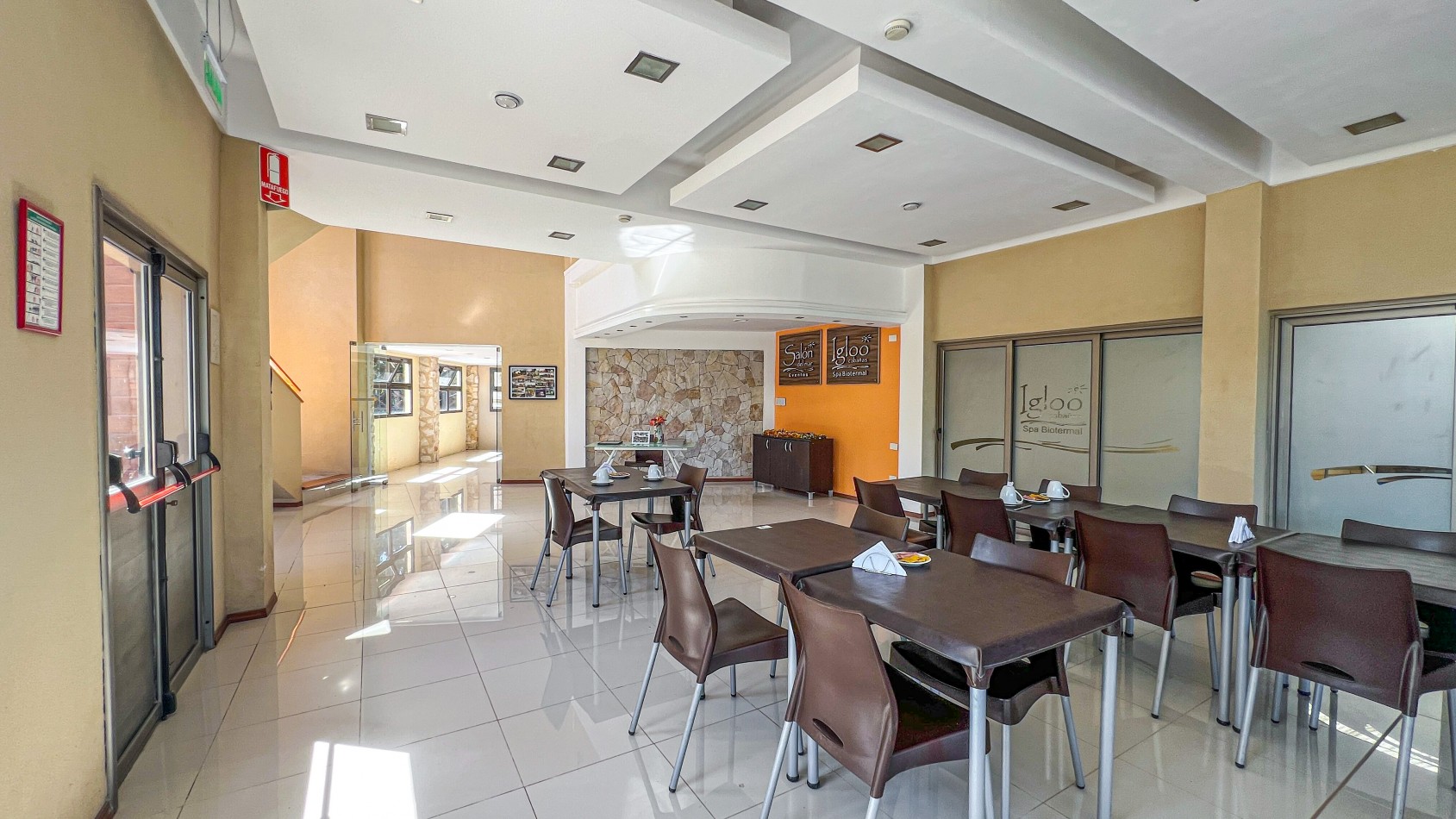 SE VENDE COMPLEJO DE CABAÑAS + DEPTOS + SPA + SALON DE FIESTAS. PLAYA CHAPADMALAL. MAR DEL PLATA