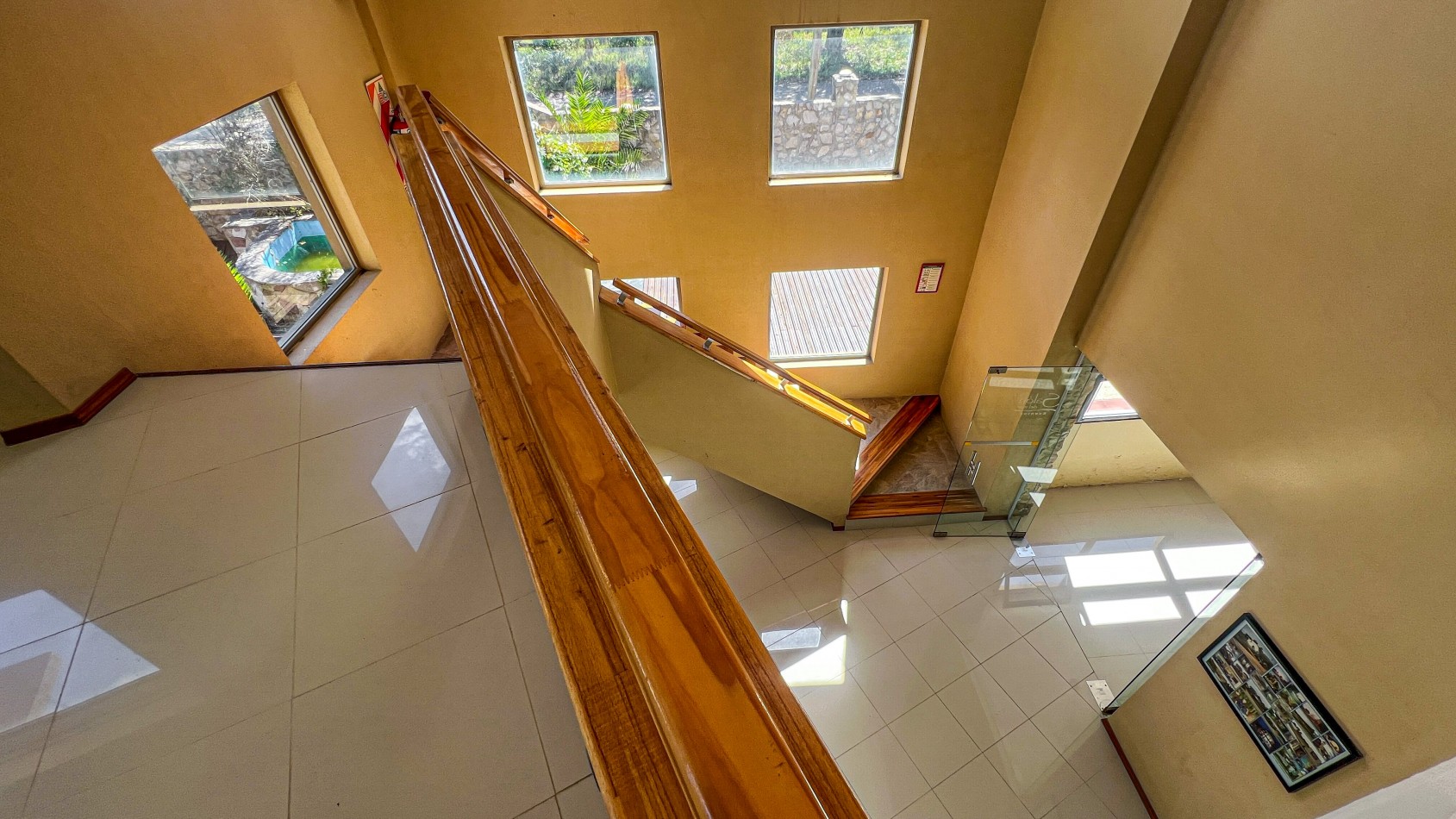 SE VENDE COMPLEJO DE CABAÑAS + DEPTOS + SPA + SALON DE FIESTAS. PLAYA CHAPADMALAL. MAR DEL PLATA