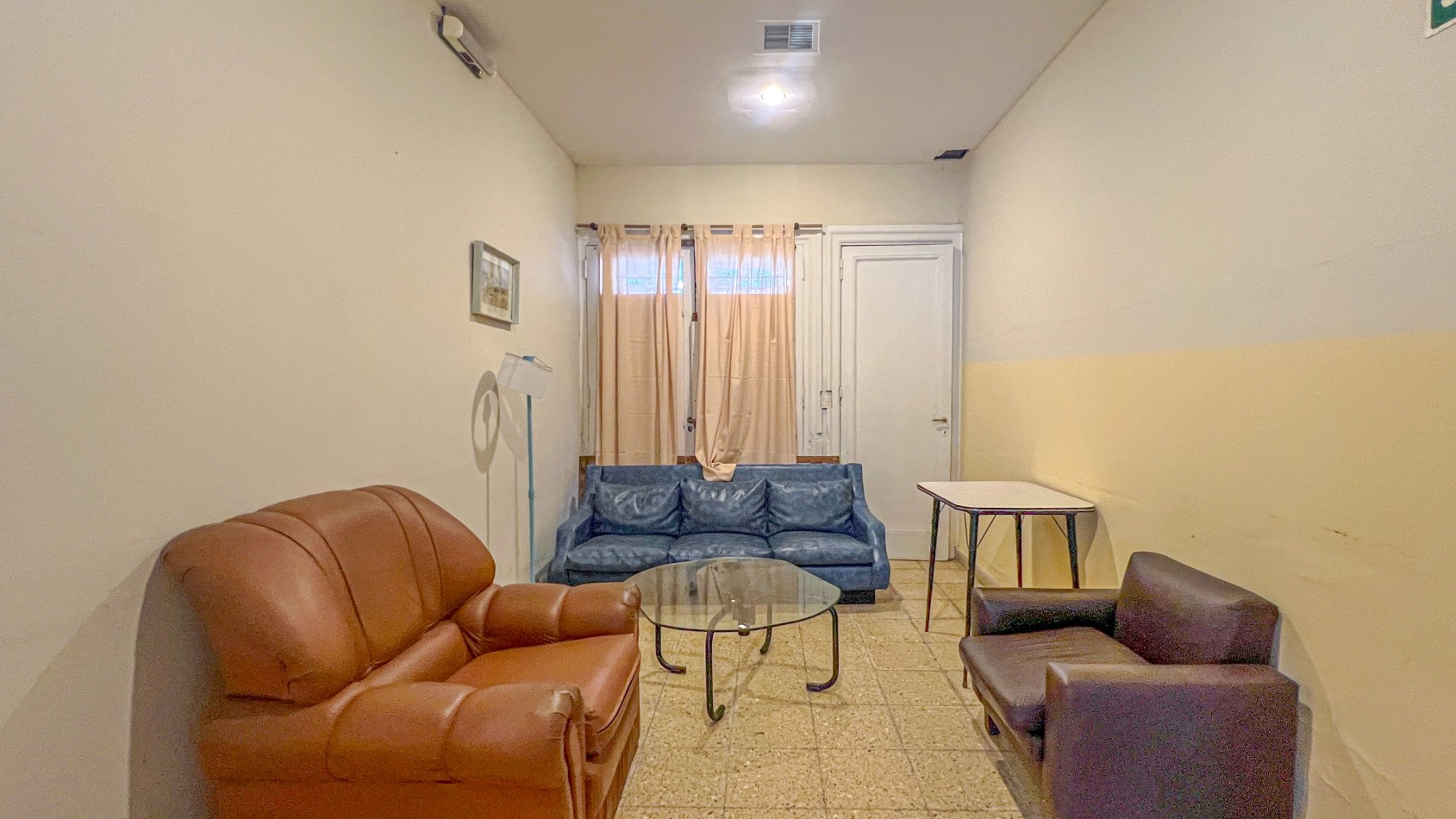 SE VENDE DOS HOTELES SALIDA A DOS CALLES CON COCHERAS. EXCELENTE UBICACION. MAR DEL PLATA