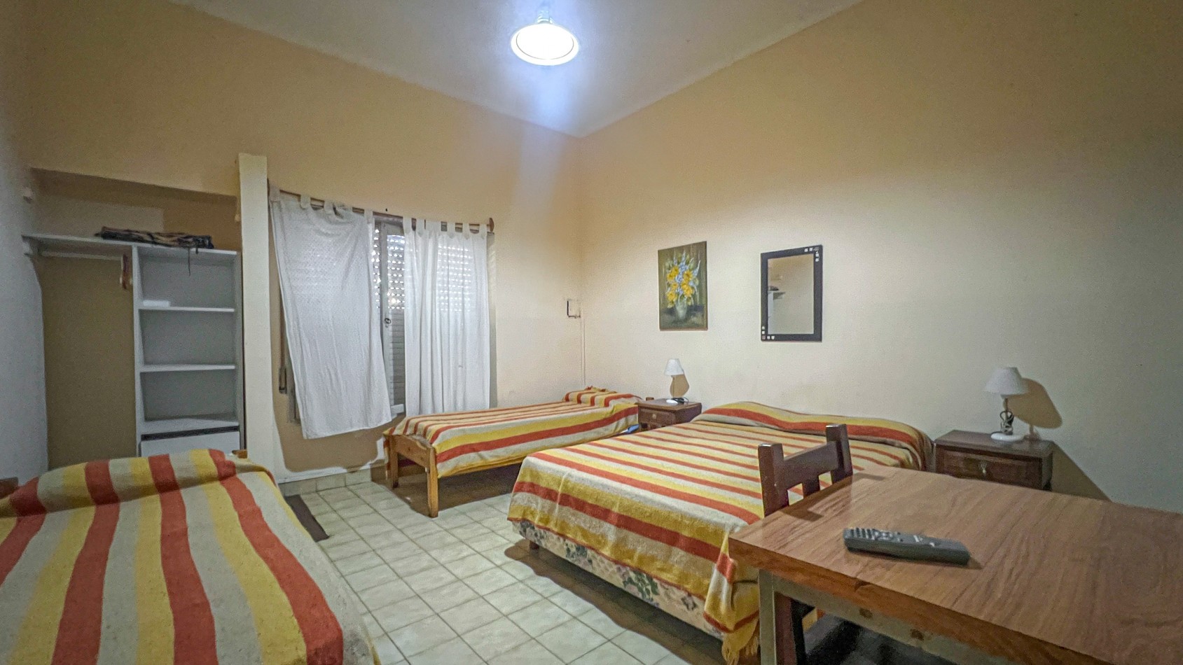 SE VENDE DOS HOTELES SALIDA A DOS CALLES CON COCHERAS. EXCELENTE UBICACION. MAR DEL PLATA