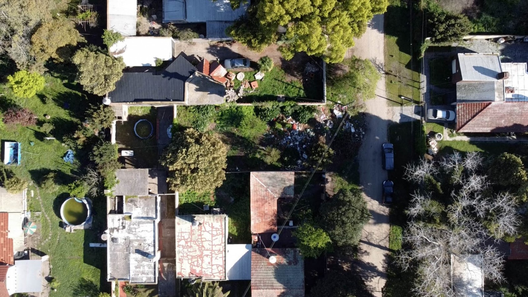 SE VENDE TERRENO A DOS CUADRAS DEL INGRESO AL BARRIO LAS DALIAS. MAR DEL PLATA