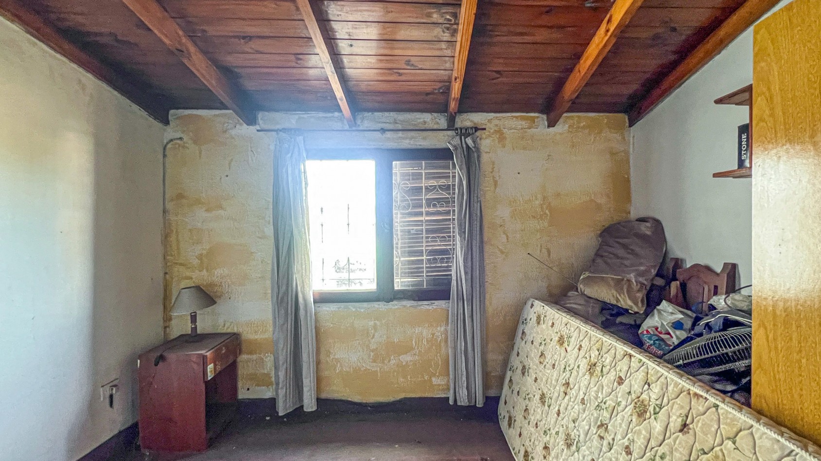 SE VENDE CASA 4 AMBIENTES BARRIO VILLA LOURDES APTO CREDITO