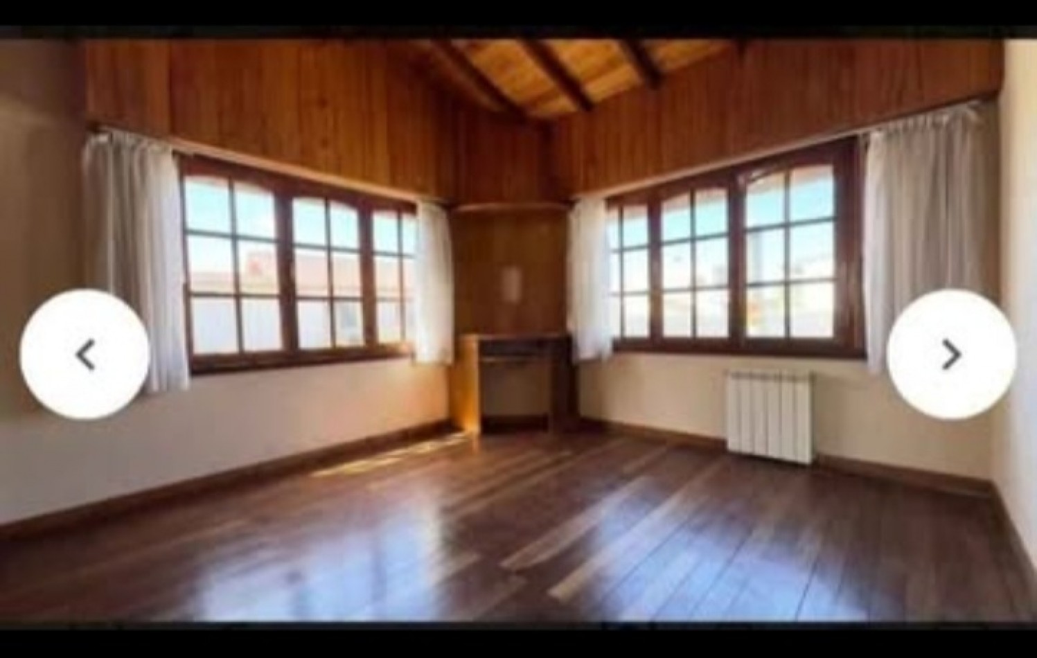 SE VENDE CASA 6 AMBIENTES CON QUINCHO, GARAGE Y DEPOSITO 