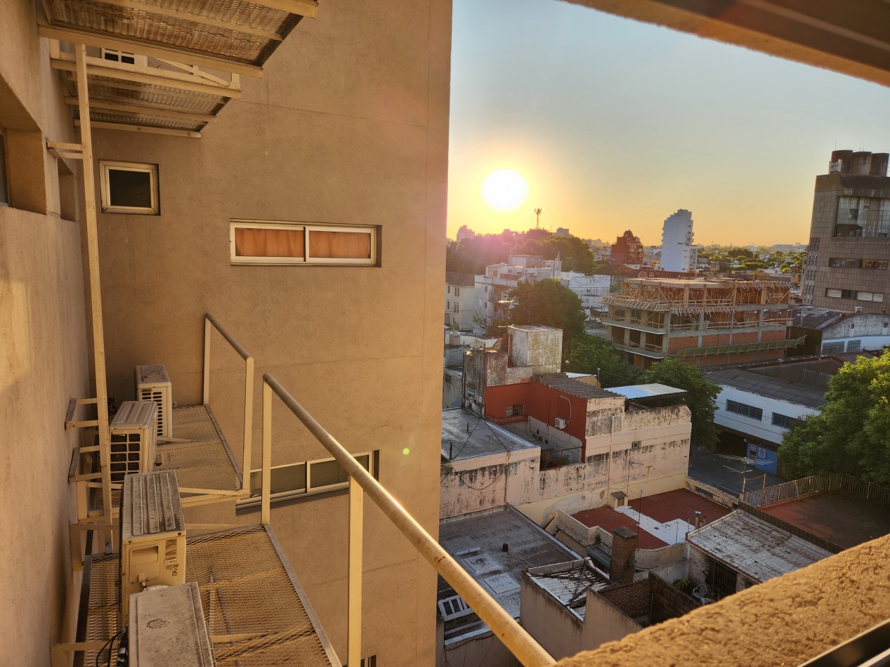 SE VENDE DEPARTAMENTO 2 AMBIENTES CON COCHERA PREMIUM EN VILLA DEL PARQUE. AMENITIES. CABA 