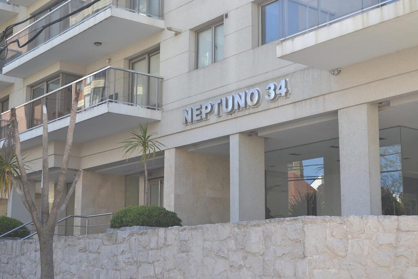 SE VENDE DEPARTAMENTO 2 AMBIENTES CON COCHERA, AMENITIES Y VISTA PARCIAL AL MAR EN ZONA STELLA MARIS