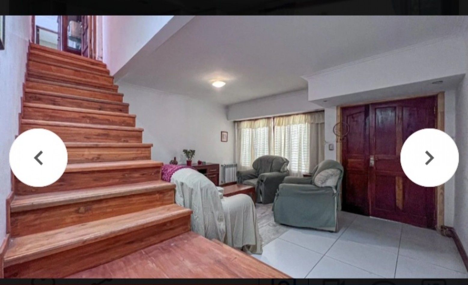 SE VENDE EXCELENTE CHALET 4 AMBIENTES CON COCHERA DOBLE Y PARQUE. EN EXCELENTE ESTADO. BARRIO EL JARDIN DE PERALTA RAMOS. 