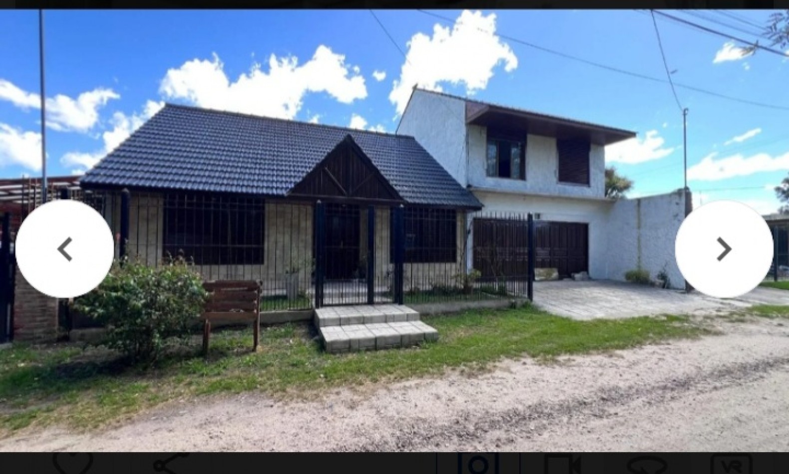 SE VENDE EXCELENTE CHALET 4 AMBIENTES CON COCHERA DOBLE Y PARQUE. EN EXCELENTE ESTADO. BARRIO EL JARDIN DE PERALTA RAMOS. 