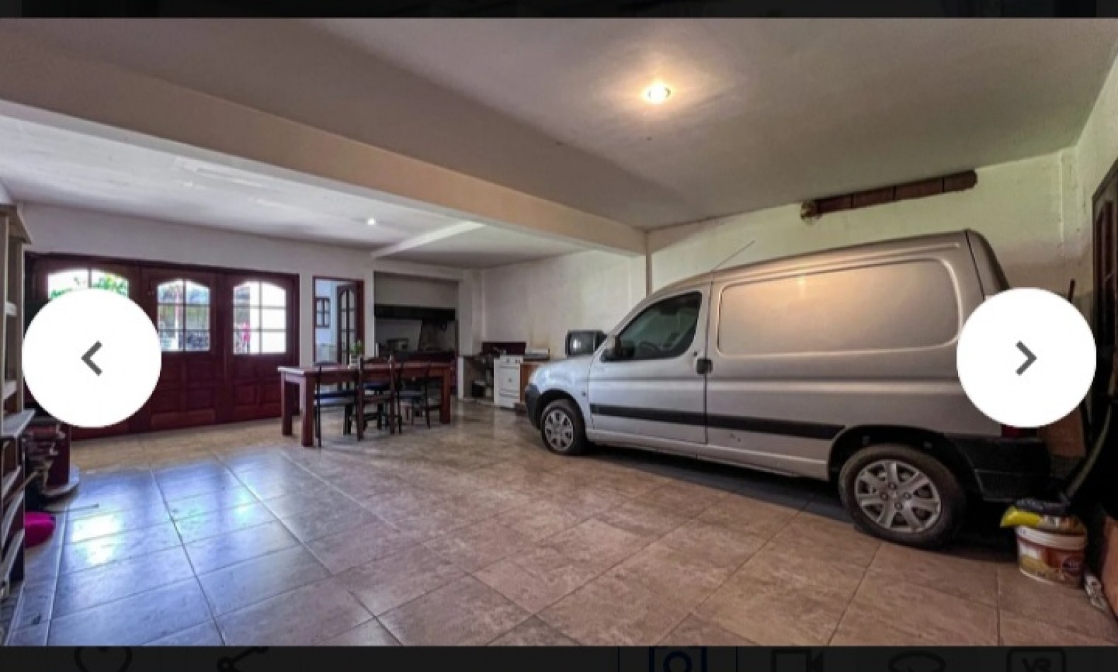 SE VENDE EXCELENTE CHALET 4 AMBIENTES CON COCHERA DOBLE Y PARQUE. EN EXCELENTE ESTADO. BARRIO EL JARDIN DE PERALTA RAMOS. 