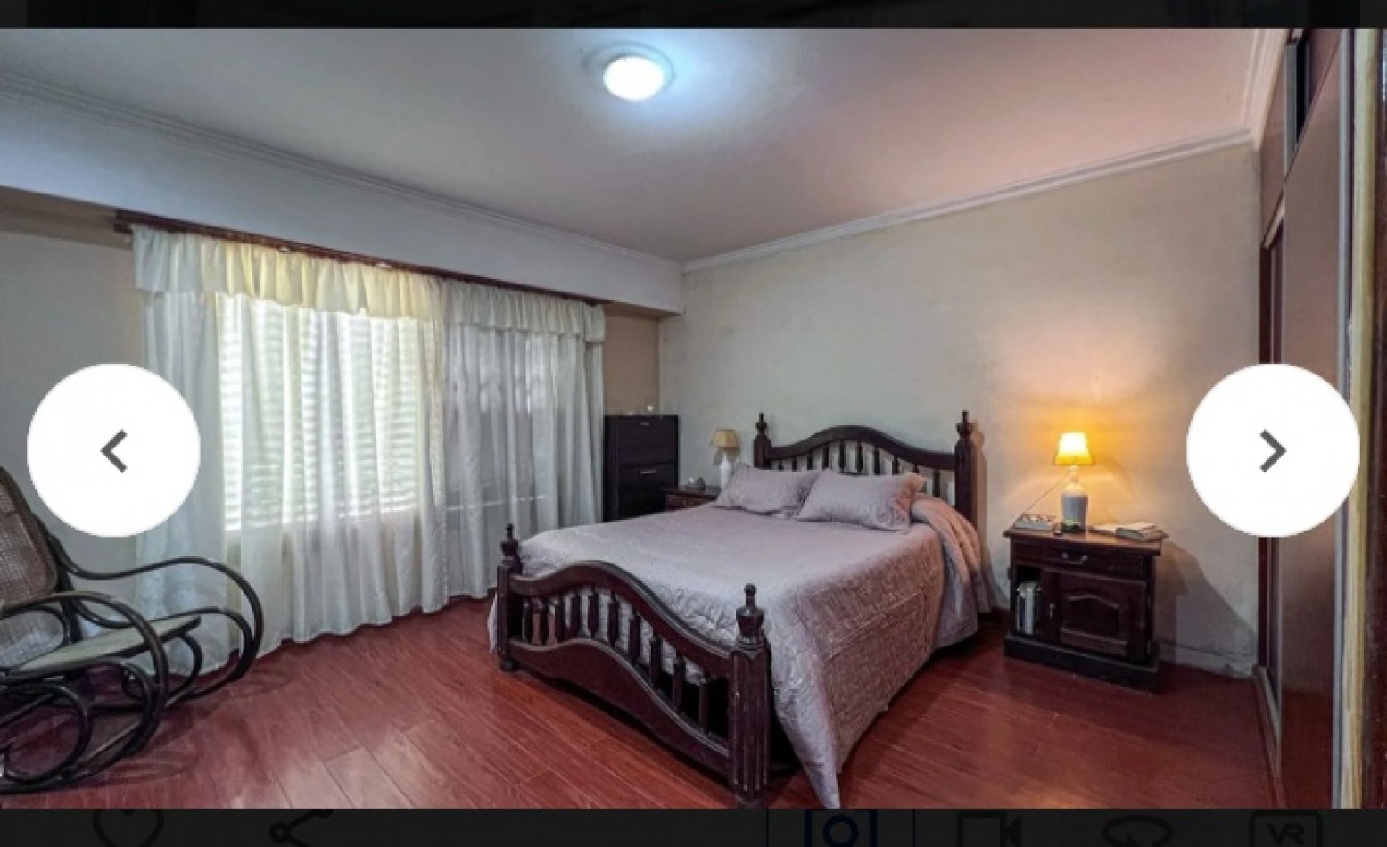 SE VENDE EXCELENTE CHALET 4 AMBIENTES CON COCHERA DOBLE Y PARQUE. EN EXCELENTE ESTADO. BARRIO EL JARDIN DE PERALTA RAMOS. 