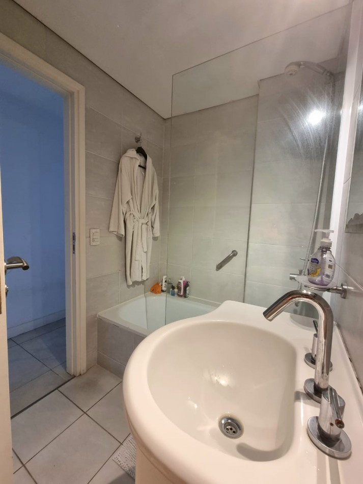 SE VENDE DEPARTAMENTO 2 AMBIENTES CON COCHERA, AMENITIES Y VISTA PARCIAL AL MAR EN ZONA STELLA MARIS