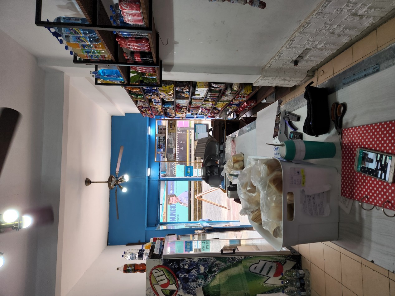 SE ALQUILA LOCAL 30 m2 APROX EN FLORES FLORESTA CABA