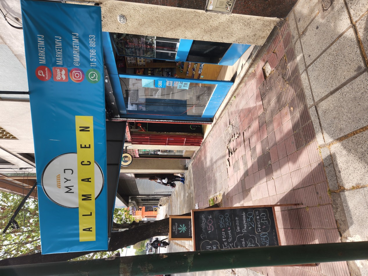 SE ALQUILA LOCAL 30 m2 APROX EN FLORES FLORESTA CABA