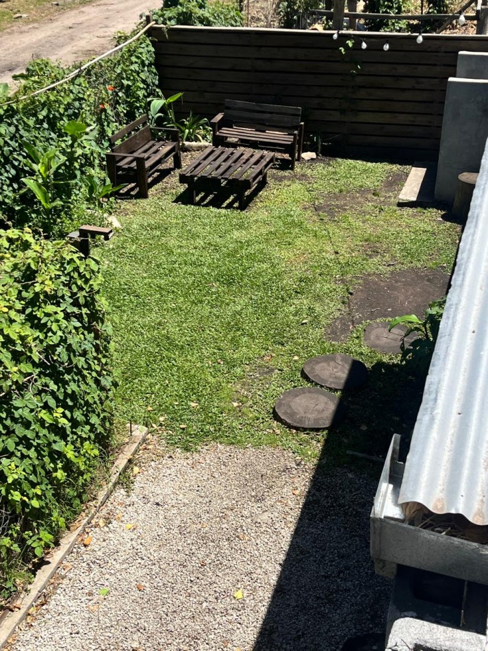 SE ALQUILA CASA CONTENEDOR 2 AMB. JARDIN CON PARRILLA. BOSQUE PERALTA RAMOS. MDP 