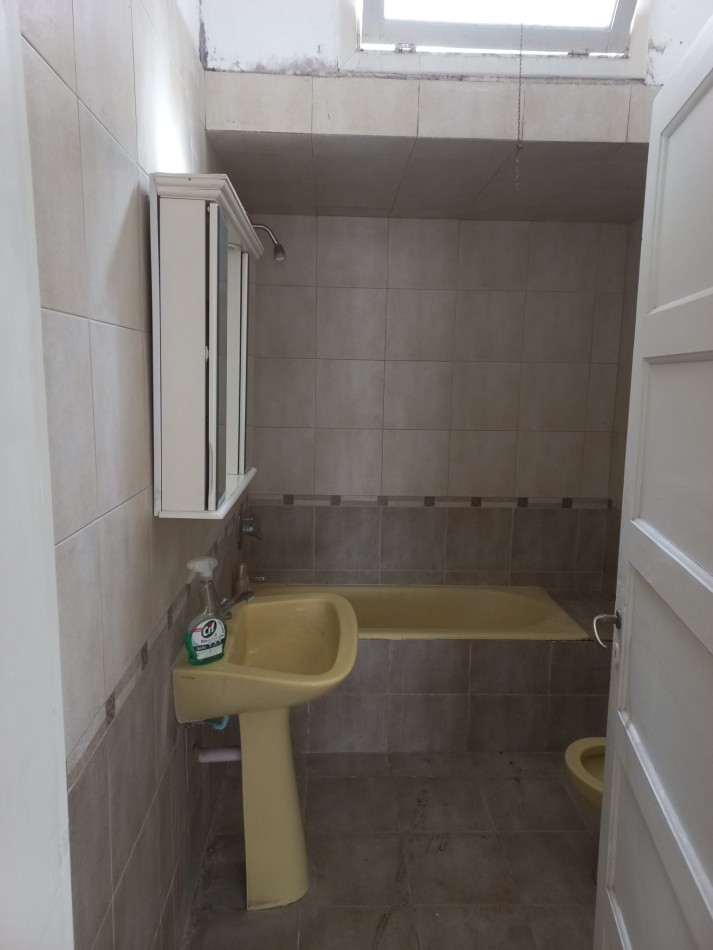 SE ALQUILA EDIFICIO USO PROFESIONAL, OFICINAS, ETC. 240 M2 ENNLO MEJOR DE GUEMES. MAR DEL PLATA 