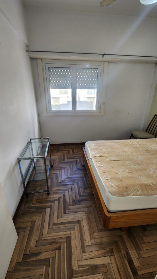 SE VENDE DEPARTAMENTO 2 AMBIENTES CON DEPENDENCIA. 53 m2. PLAZA COLON. MAR DEL PLATA