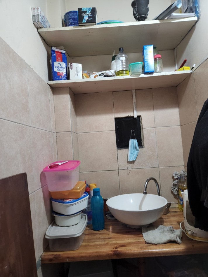 SE VENDEN 2 LOCALES. 70 m2. FLORESTA. CABA