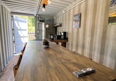 SE ALQUILA CASA CONTENEDOR 2 AMB. JARDIN CON PARRILLA. BOSQUE PERALTA RAMOS. MDP 