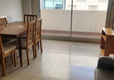 SE VENDE DEPARTAMENTO 2 AMBIENTES CON DEPENDENCIA. 53 m2. PLAZA COLON. MAR DEL PLATA